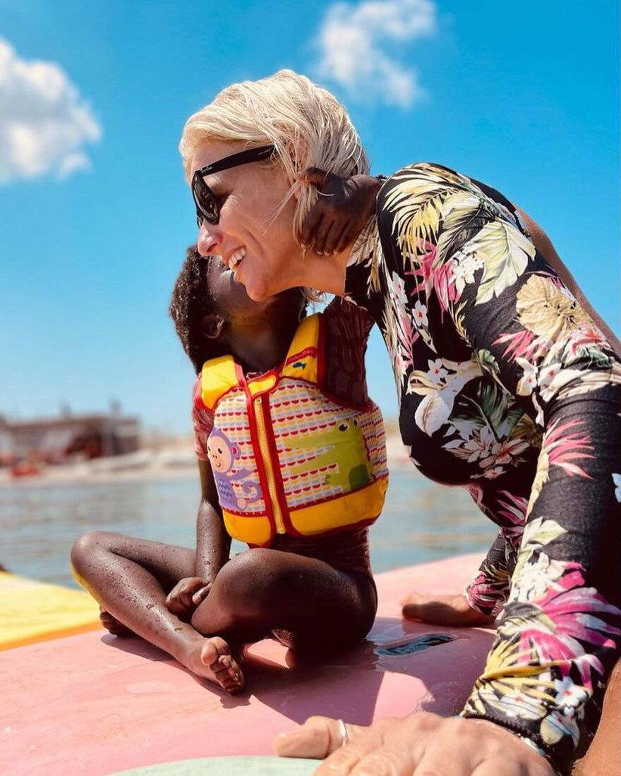 Χριστίνα Κοντοβά: Το φωτογραφικό άλμπουμ από τις διακοπές της με την Έιντα στη Λήμνο