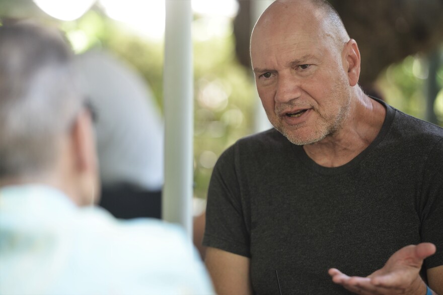 Ο Στάθης Καλύβας στον Δανίκα: Ο κόσμος πλέον δεν κοιτά Aριστερά ή Δεξιά, επιλέγει τον αξιόπιστο