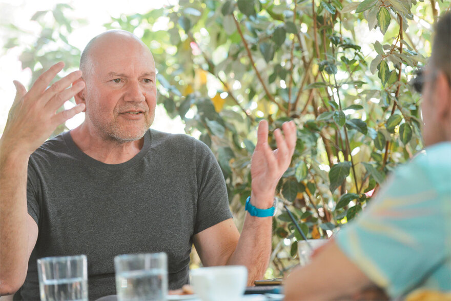 Ο Στάθης Καλύβας στον Δανίκα: Ο κόσμος πλέον δεν κοιτά Aριστερά ή Δεξιά, επιλέγει τον αξιόπιστο