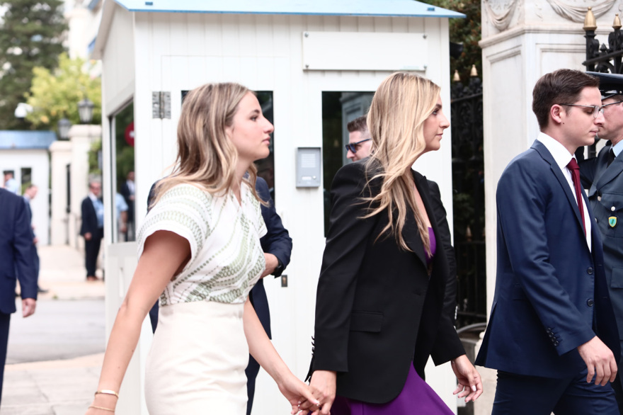 Ορκίστηκε πρωθυπουργός ο Κυριάκος Μητσοτάκης - Παρέλαβε από Σαρμά (βίντεο και φωτογραφίες) 