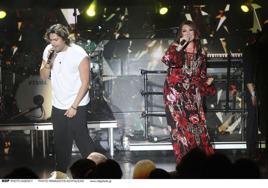 Καίτη Γαρμπή – Δημήτρης Σχοινάς: Μητέρα και γιος μαζί στη σκηνή 