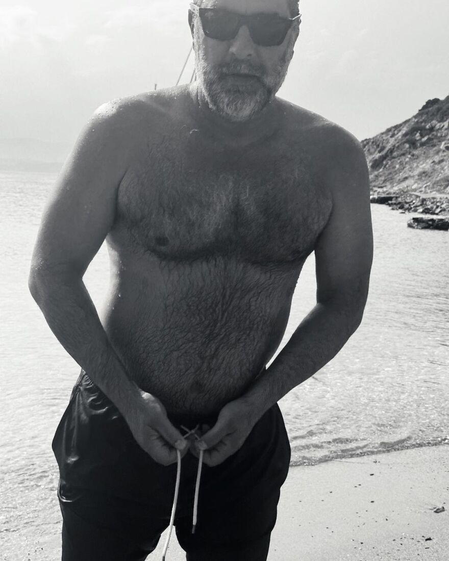 Δέσποινα Βανδή: Στην Ύδρα με τον Βασίλη Μπισμπίκη - Δείτε τις φωτογραφίες