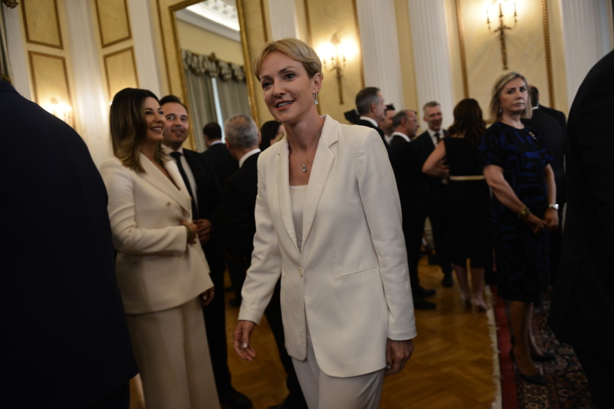 Ορκωμοσία της νέας κυβέρνησης: Οι γυναικείες παρουσίες που έκλεψαν την παράσταση - Δείτε φωτογραφίες