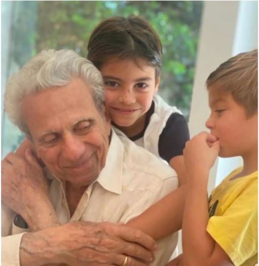 Σακίρα: «Ο Πικέ με απατούσε όσο ο πατέρας μου ήταν στην εντατική»