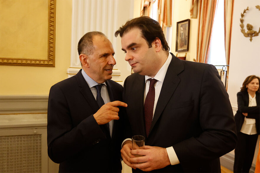 Κυβέρνηση: Ορκίστηκαν οι νέοι υπουργοί και υφυπουργοί - «Καλή αρχή» από τον Μητσοτάκη - Δείτε βίντεο και φωτογραφίες