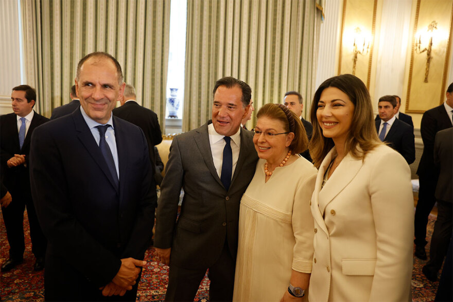 Κυβέρνηση: Ορκίστηκαν οι νέοι υπουργοί και υφυπουργοί - «Καλή αρχή» από τον Μητσοτάκη - Δείτε βίντεο και φωτογραφίες