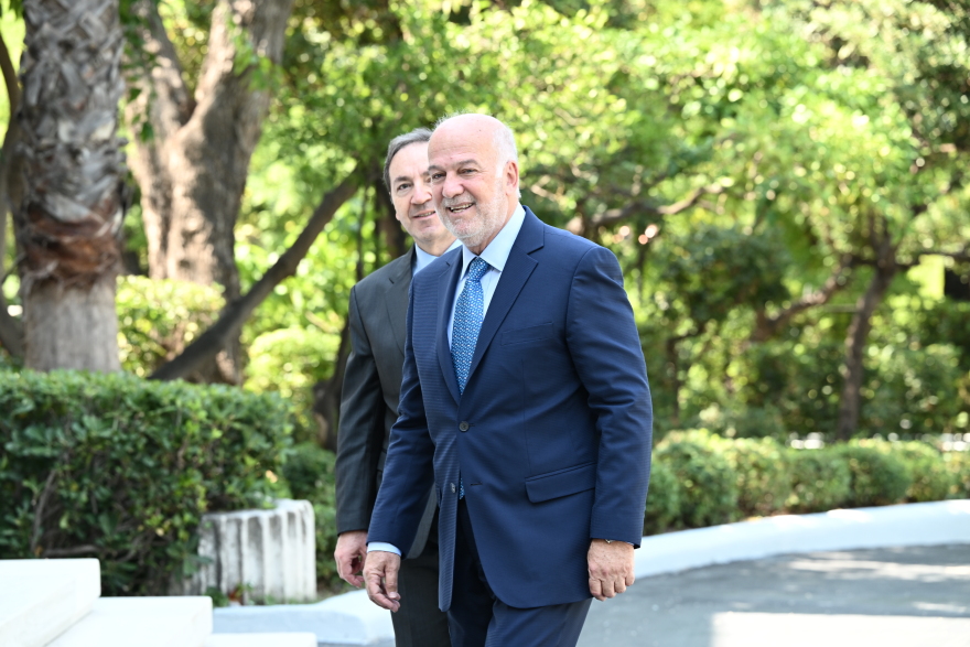 Το πρώτο υπουργικό συμβούλιο της κυβέρνησης σε φωτογραφίες