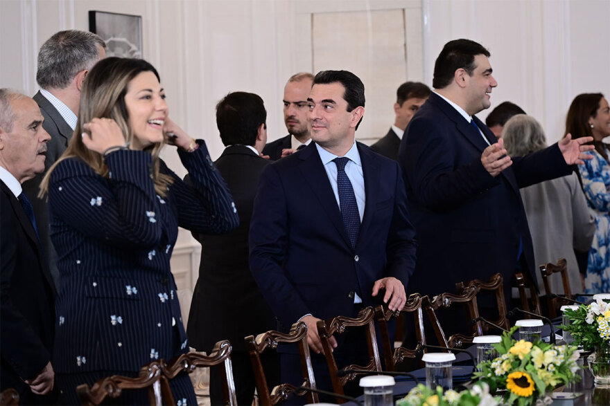 Το πρώτο υπουργικό συμβούλιο της κυβέρνησης σε φωτογραφίες