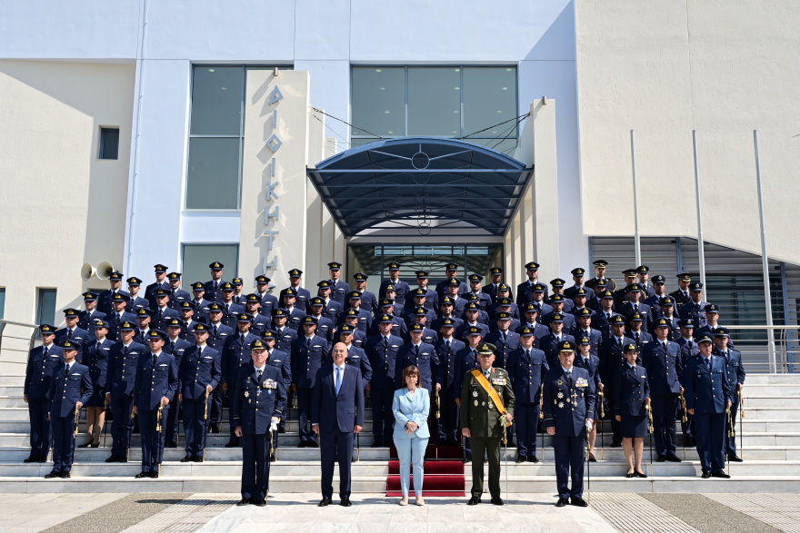 Αεροπορική Βάση Δεκέλειας: Ορκίστηκαν 86 ανθυποσμηναγοί (φωτογραφίες)