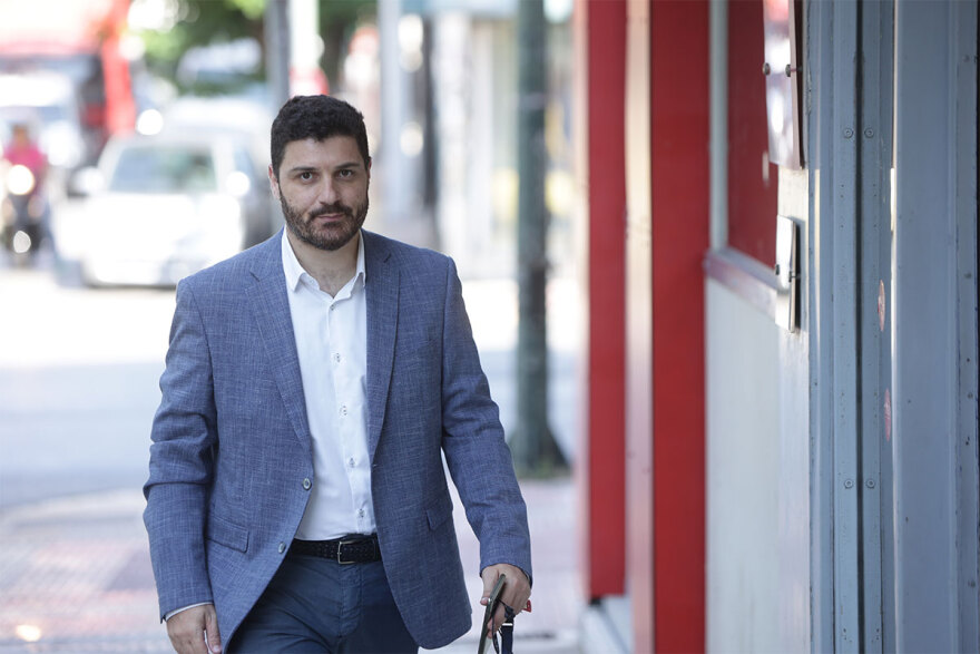 ΣΥΡΙΖΑ: Ραγδαίες εξελίξεις με τον Τσίπρα - Πληροφορίες ότι παραιτήθηκε