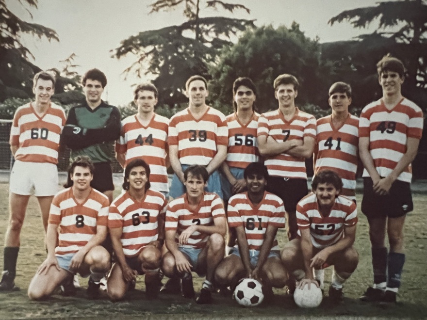 Πέτρος Κουμουτσάκος-Τεχνητή Νοημοσύνη: «Μπορούμε να κάνουμε στην Ελλάδα Πανεπιστήμιο καλύτερο από το Χάρβαρντ»