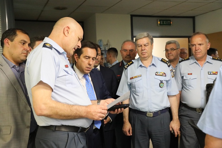 Επίσκεψη Μηταράκη στη ΓΑΔΑ: Στόχος μας ασφάλεια παντού και ασφάλεια για όλους