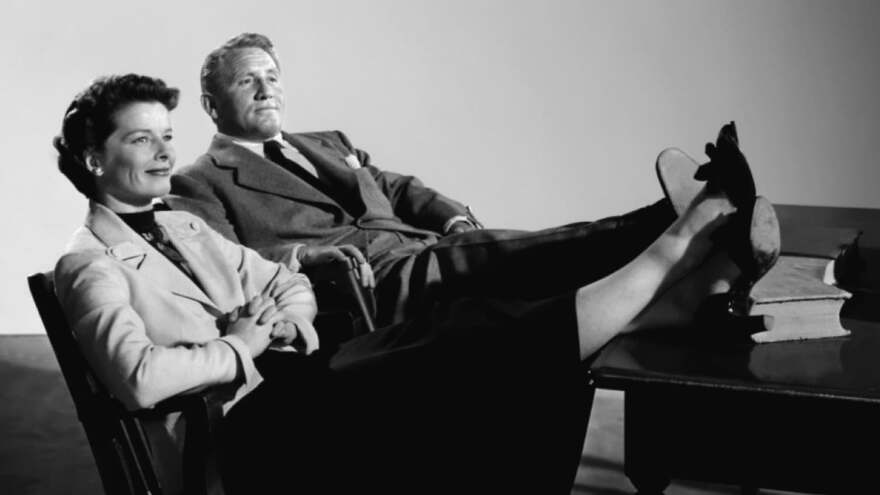 Κάθριν Χέμπορν: Η αντισυμβατική του Χόλιγουντ - «Η άτεκνη, η ανύπαντρη που φορούσε παντελόνια»