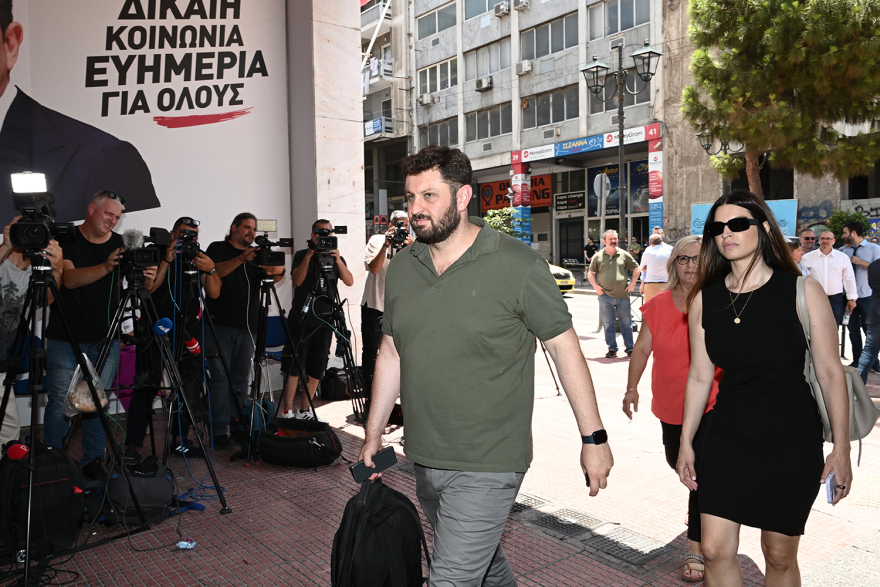 ΣΥΡΙΖΑ: Τον Σωκράτη Φάμελλο προτείνουν για πρόεδρο Κοινοβουλευτικής Ομάδας του ΣΥΡΙΖΑ στη θέση Τσίπρα
