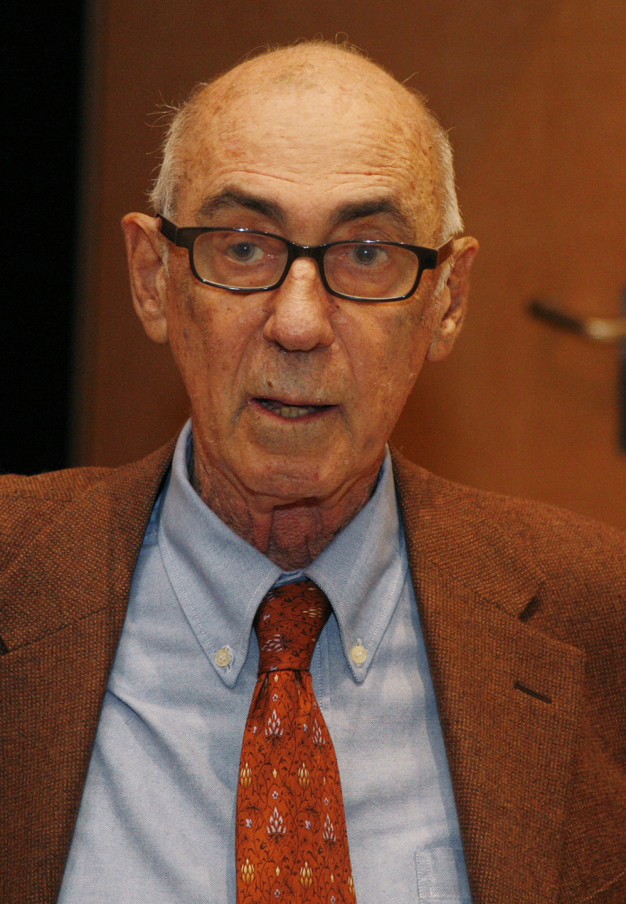 Aγνωστες ιστορίες με τον Χρήστο Λαμπράκη: Οι έφοδοι, τα πάθη του και ο «σασμός» με τα σουτζουκάκια