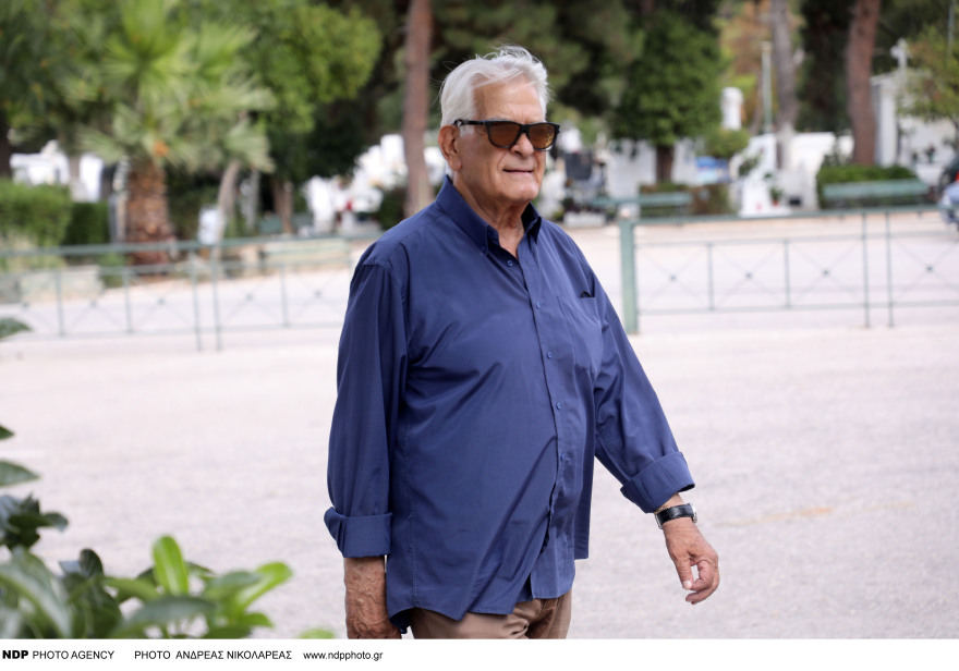 Άντζελα Ζήλεια: Θλίψη στο τελευταίο «αντίο» 