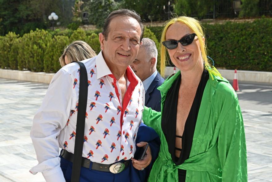 Βουλή: Το Twitter έκανε «πάρτι» με την ορκωμοσία των 300 - Δείτε φωτογραφίες