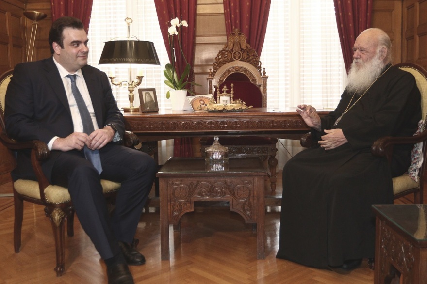 Πιερρακάκης: Συναντήθηκε με τον Ιερώνυμο - «Συνεργασία σε βάθος με σεβασμό στους διακριτούς ρόλους»