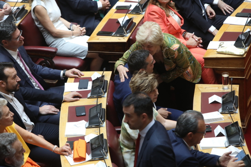 Ορκωμοσία νέας Βουλής: Η πρώτη δημόσια εμφάνιση του Αλέξη Τσίπρα μετά την παραίτηση - Δείτε φωτογραφίες