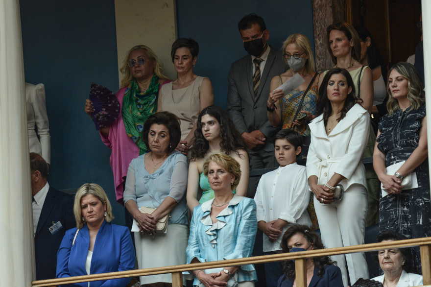 Βουλή: Το Twitter έκανε «πάρτι» με την ορκωμοσία των 300 - Δείτε φωτογραφίες