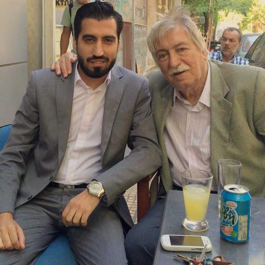 Ανέστης Βλάχος: Αρχιμανδρίτης ο εγγονός του - Χειροτονήθηκε στη Νέα Φιλαδέλφεια