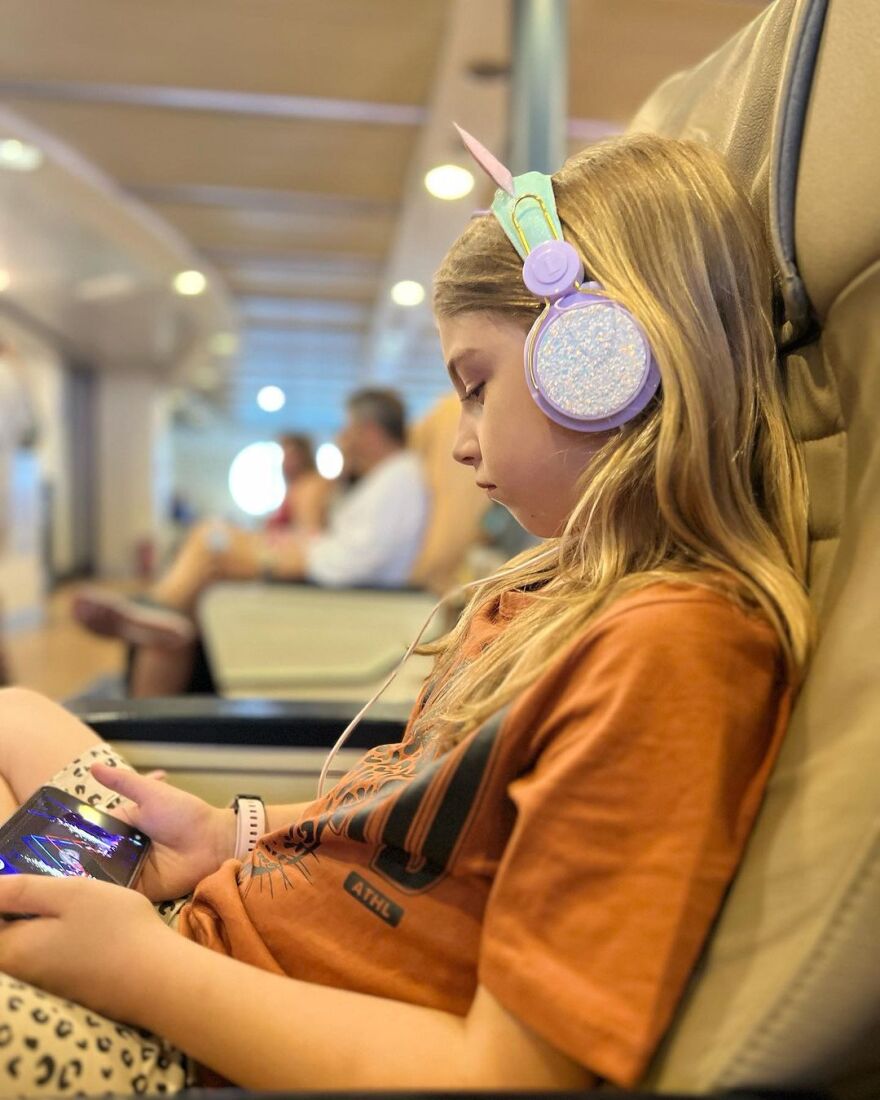 Αποστόλης Τότσικας: Ποζάρει με μαγιό για τη σύζυγό του - Δείτε φωτογραφίες