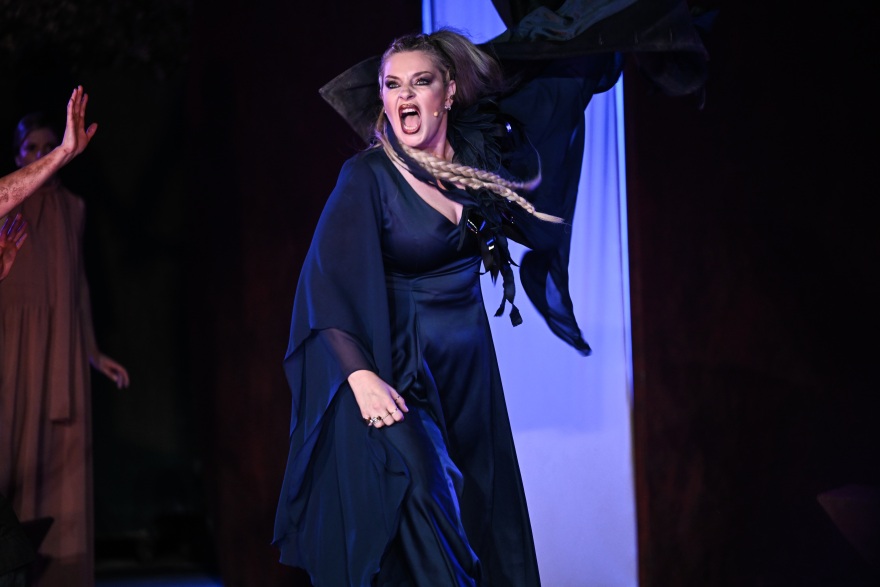 «Ηλέκτρα» με τη Λένα Παπαληγούρα - Την Πέμπτη στο Θέατρο Βράχων