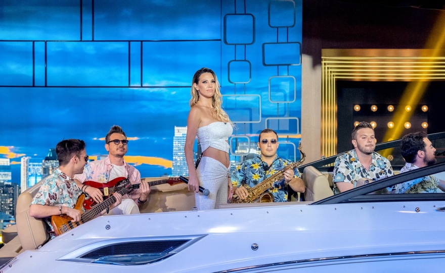 The 2Night Show: Δήμητρα Κατσαφάδου και Νικόλαος Μαλακοδήμος στην τελευταία εκπομπή της σεζόν