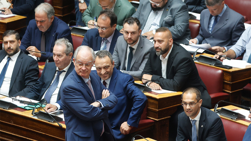 Τα πρώτα 24ωρα της νέας Βουλής: H ορκωμοσία, η εκλογή προέδρου, οι κόντρες και τα... στυλιστικά 