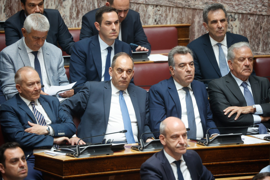 Τα πρώτα 24ωρα της νέας Βουλής: H ορκωμοσία, η εκλογή προέδρου, οι κόντρες και τα... στυλιστικά 