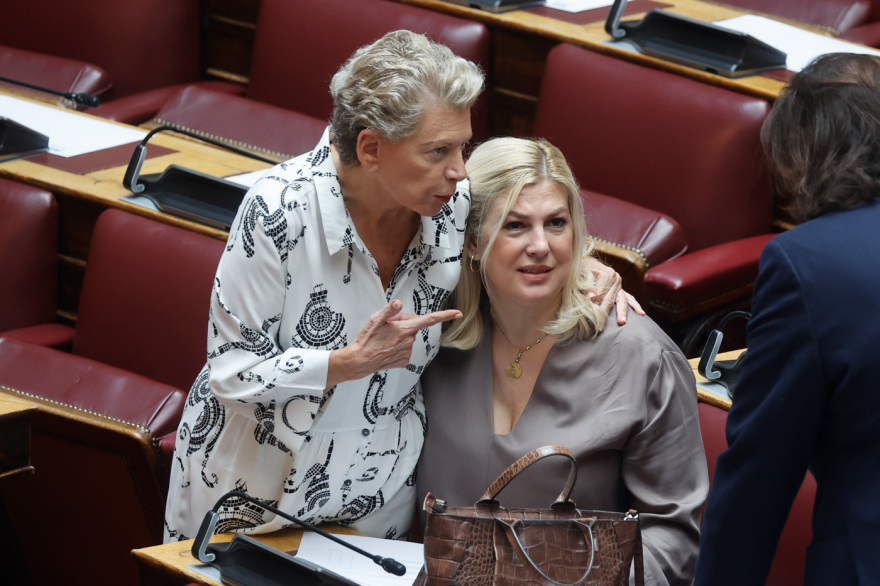 Τα πρώτα 24ωρα της νέας Βουλής: H ορκωμοσία, η εκλογή προέδρου, οι κόντρες και τα... στυλιστικά 