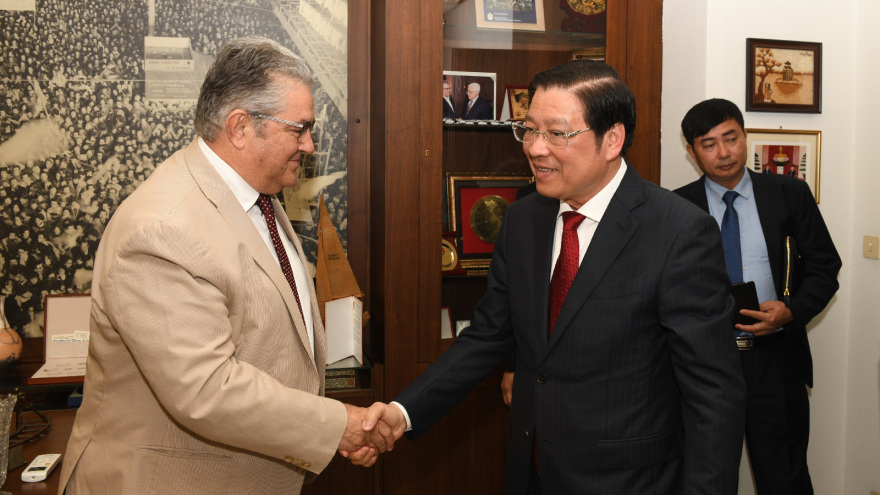 Με αντιπροσωπεία του Κομμουνιστικού Κόμματος Βιετνάμ συναντήθηκε ο Κουτσούμπας (βίντεο)