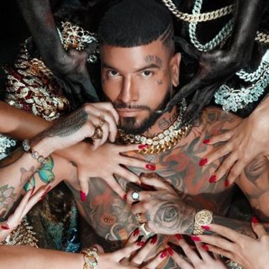 Γιατί οι νέοι υιοθετούν το στυλ της trap: Τα ρούχα, ο σεξισμός και η ιδεολογία του γρήγορου πλούτου