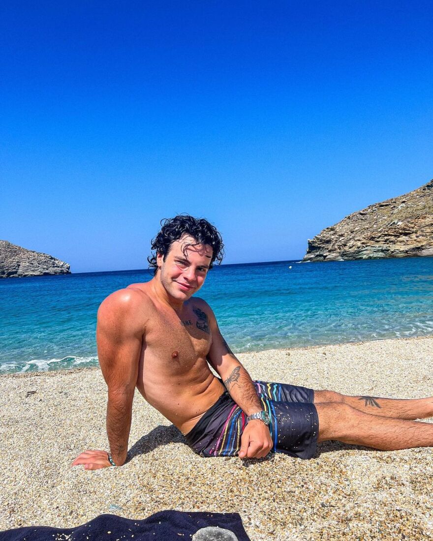 Άγγελος Λάτσιος: Η φωτογραφία με την αδερφή του Μαρίνα και το σχόλιο της Ελένης Μενεγάκη