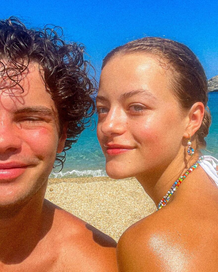 Γαία Μερκούρη-Άγγελος Λάτσιος: Μαζί στην παραλία - Δείτε φωτογραφίες