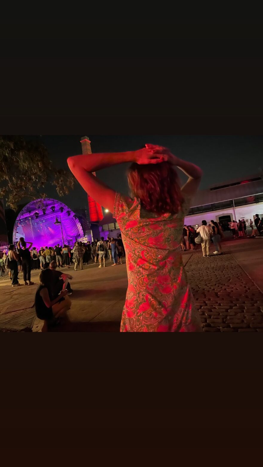 Όμπρεϊ Πλάζα: Στην Αθήνα η ηθοποιός του «White Lotus»