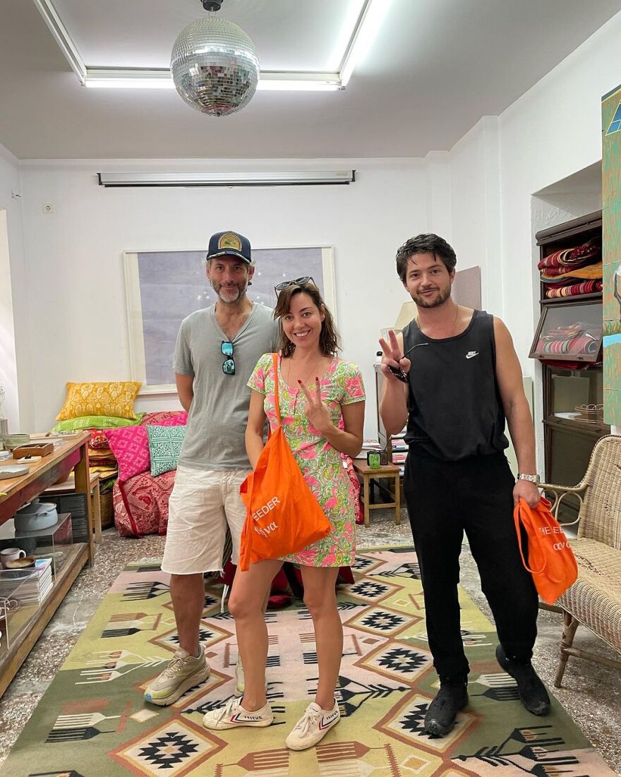 Όμπρεϊ Πλάζα: Στην Αθήνα η ηθοποιός του «White Lotus»