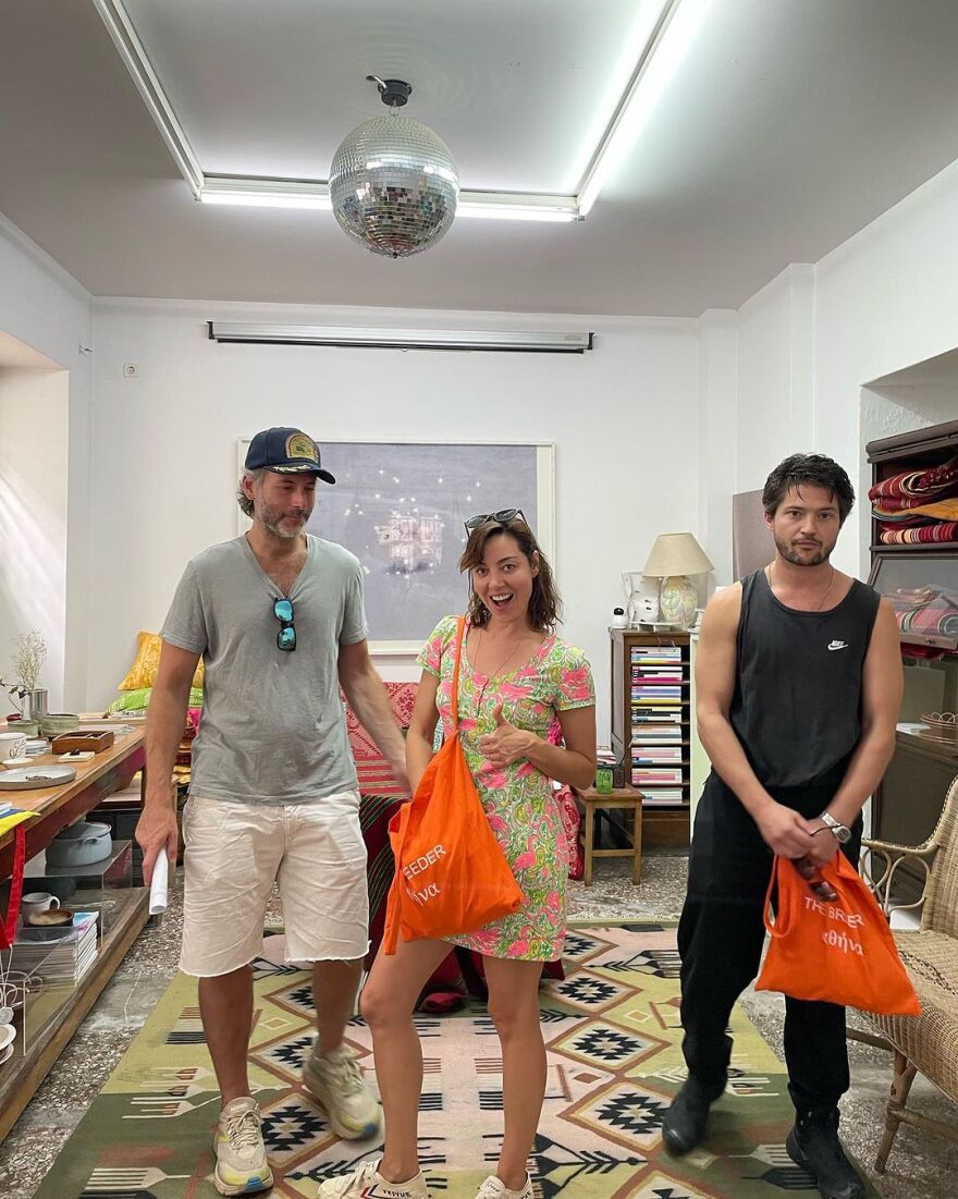 Όμπρεϊ Πλάζα: Στην Αθήνα η ηθοποιός του «White Lotus»