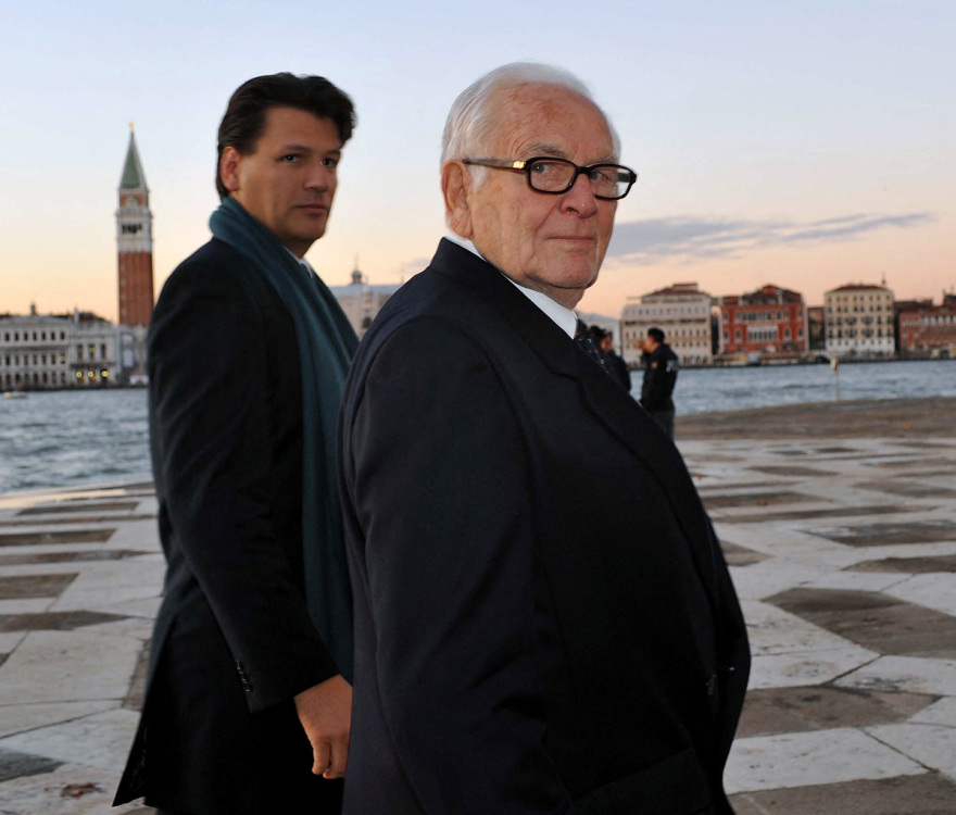 Rodrigo Basilicati-Cardin: O ανιψιός του Πιερ Καρντέν ντύνει τους αστροναύτες