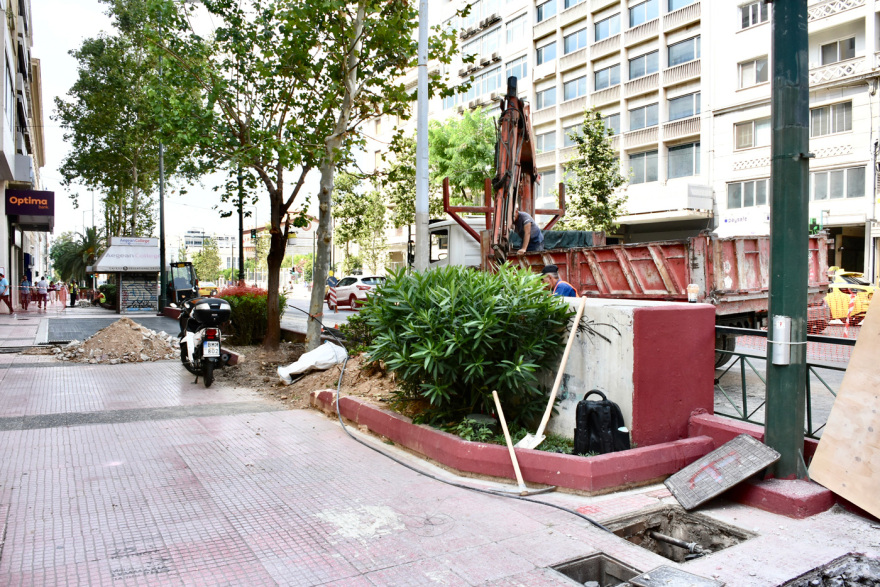 «Μεγάλος Περίπατος»: Ράβε-ξήλωνε μέσα στον Ιούλιο στην Πανεπιστημίου