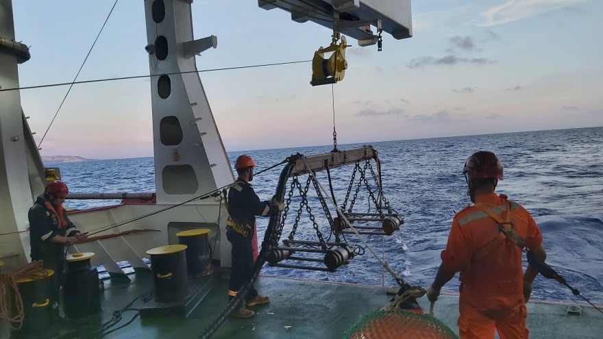 ΕΚΠΑ: Φωτογραφίες από την επιχείρηση «Ποσειδών» για τους γεωκινδύνους στο Ιόνιο - Από τις πιο ενεργές σεισμικά περιοχές στη χώρα