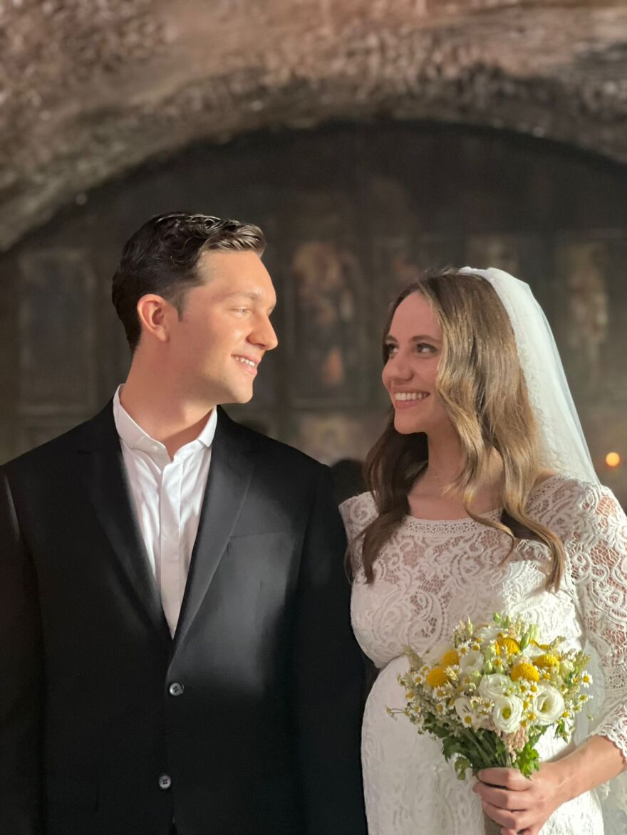 Μαύρο Ρόδο: Η Ελισάβετ παντρεύεται τον Πέτρο - Δείτε φωτογραφίες