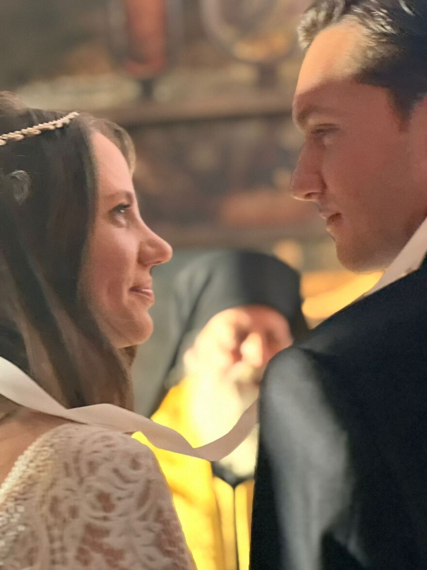 Μαύρο Ρόδο: Η Ελισάβετ παντρεύεται τον Πέτρο - Δείτε φωτογραφίες