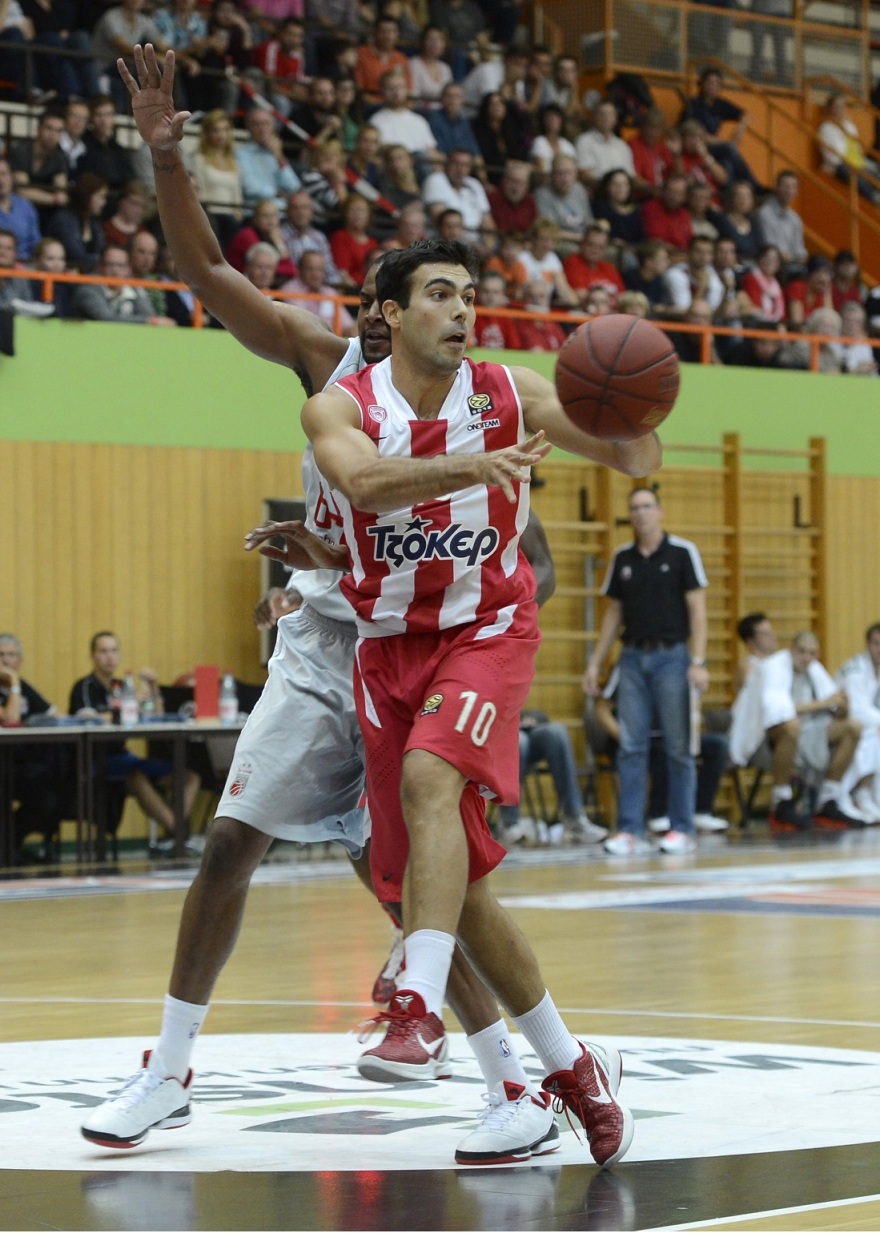 Κώστας Σλούκας: Ο «Σλούκι Λουκ» δεν μένει πια εδώ - Με... καρφιά για Μπαρτζώκα ο αποχαιρετισμός του στον Ολυμπιακό