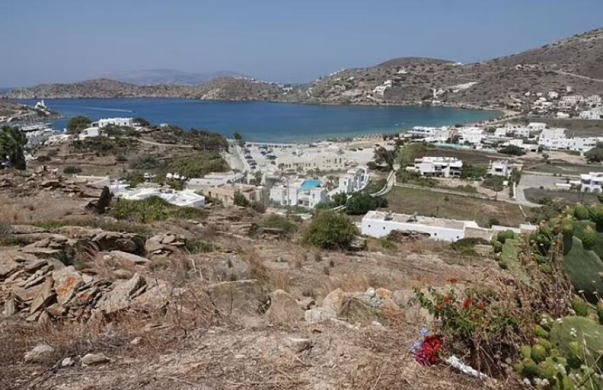 Ίος: Σε αυτά τα σημεία βρέθηκαν νεκροί οι δύο 18χρονοι Ιρλανδοί