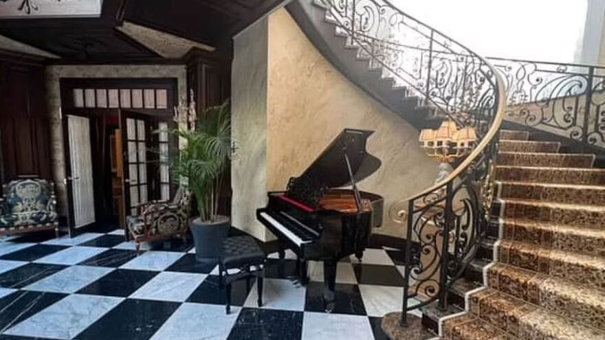 Γεβγκένι Πριγκόζιν: Βρήκαν φωτογραφίες του αρχηγού της Wagner μεταμφιεσμένου με περούκες και γένια