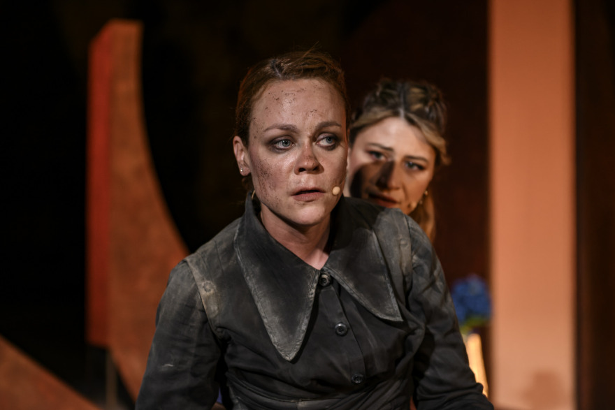 Ηλέκτρα: Δείτε φωτογραφίες από την παράσταση με τη Λένα Παπαληγούρα