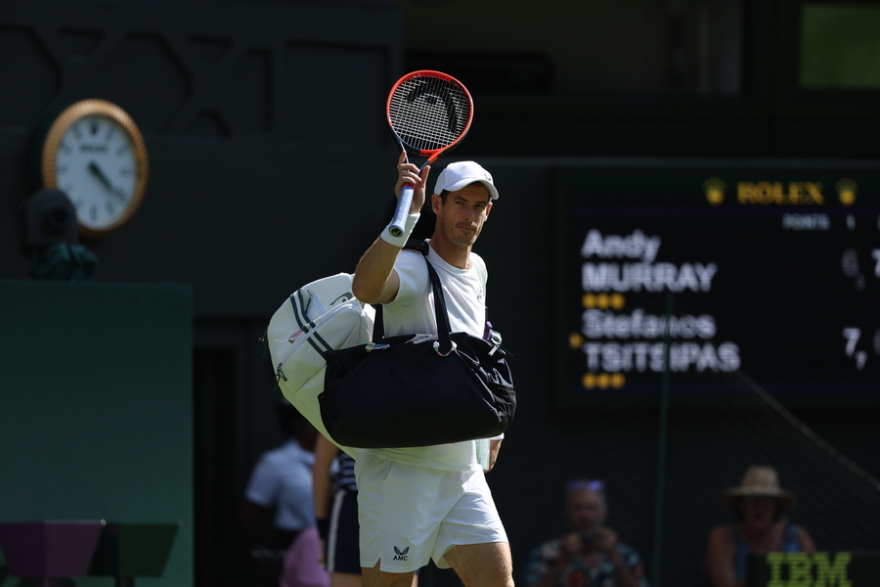 Στέφανος Τσιτσιπάς: Στέλνει στη... σύνταξη τον Μάρεϊ - «Δεν ξέρω εάν θα παίξω ξανά στο Wimbledon» δήλωσε ο Βρετανός 