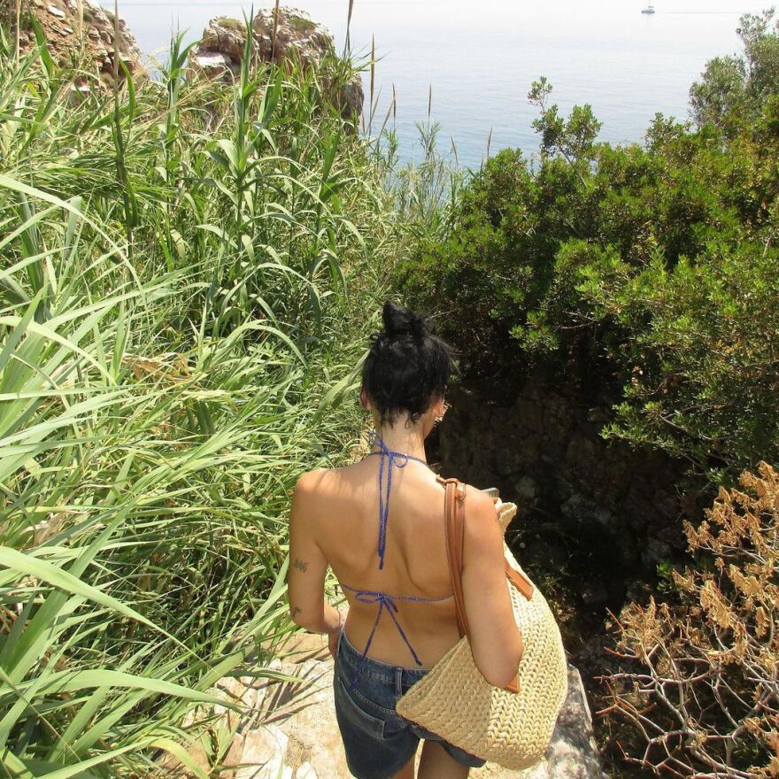 Ντούα Λίπα: Ξετρελαμένη με την Ελλάδα - Δεν σταματάει να ανεβάζει φωτογραφίες από τις διακοπές της