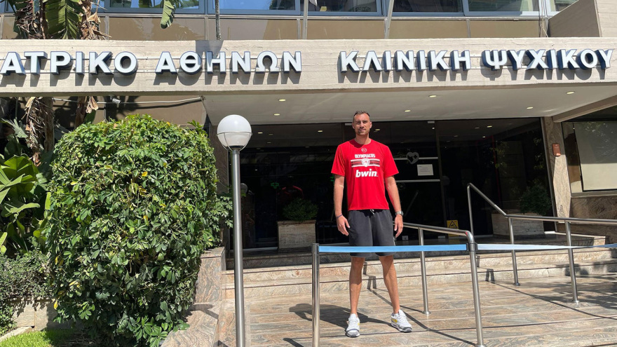 Μιλουτίνοφ: Εξετάσεις και προπονήσεις για τον Σέρβο σέντερ